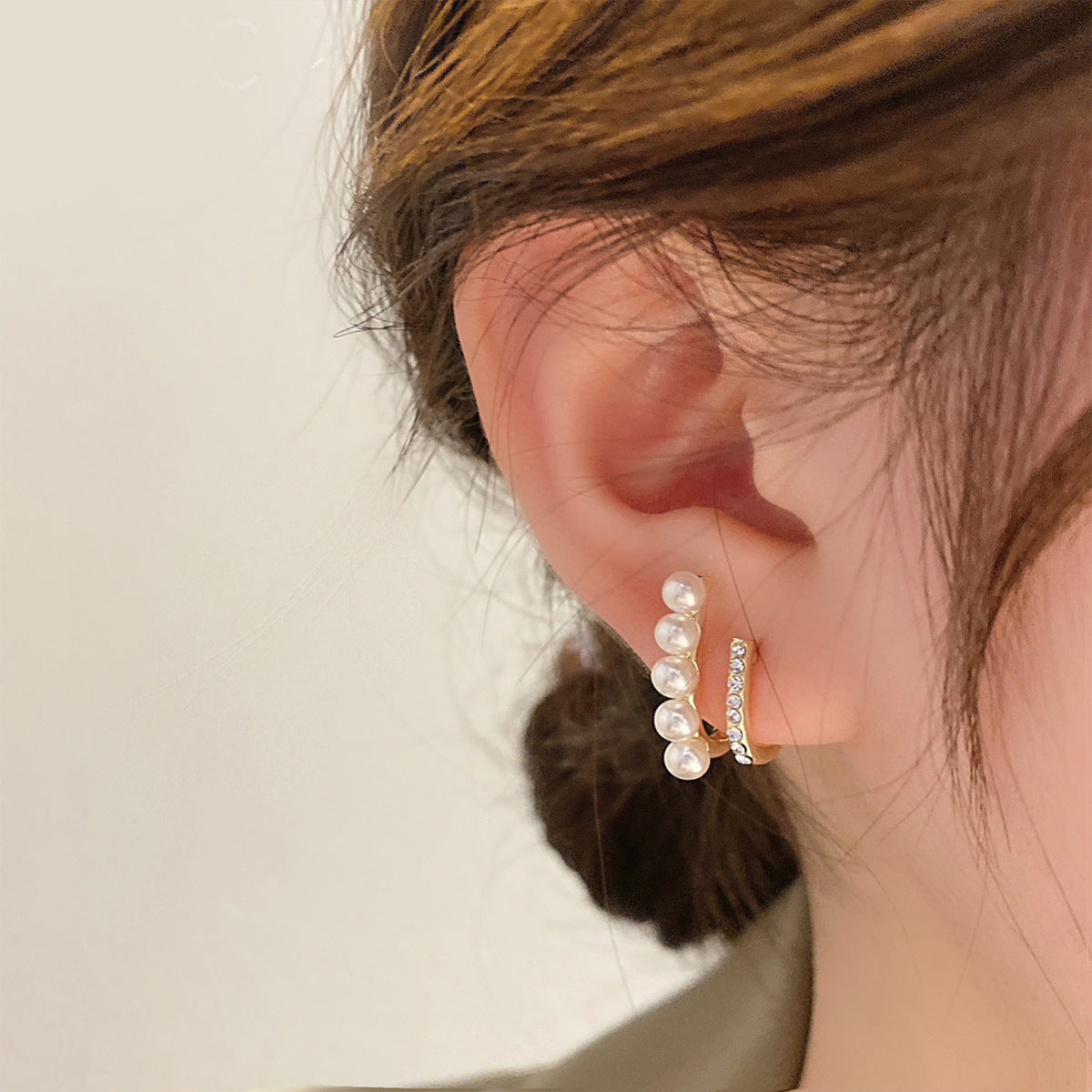 French Pearl Earrings Female Stud Earrings Vintage Earrings