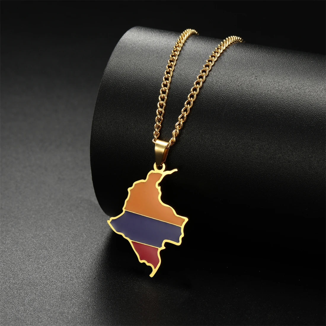 EUEAVAN Enamel Colombia Map Necklace Women Men Stainless Steel Trendy Colombiana Flag Pendant Chains Ethnic Jewelry Gifts